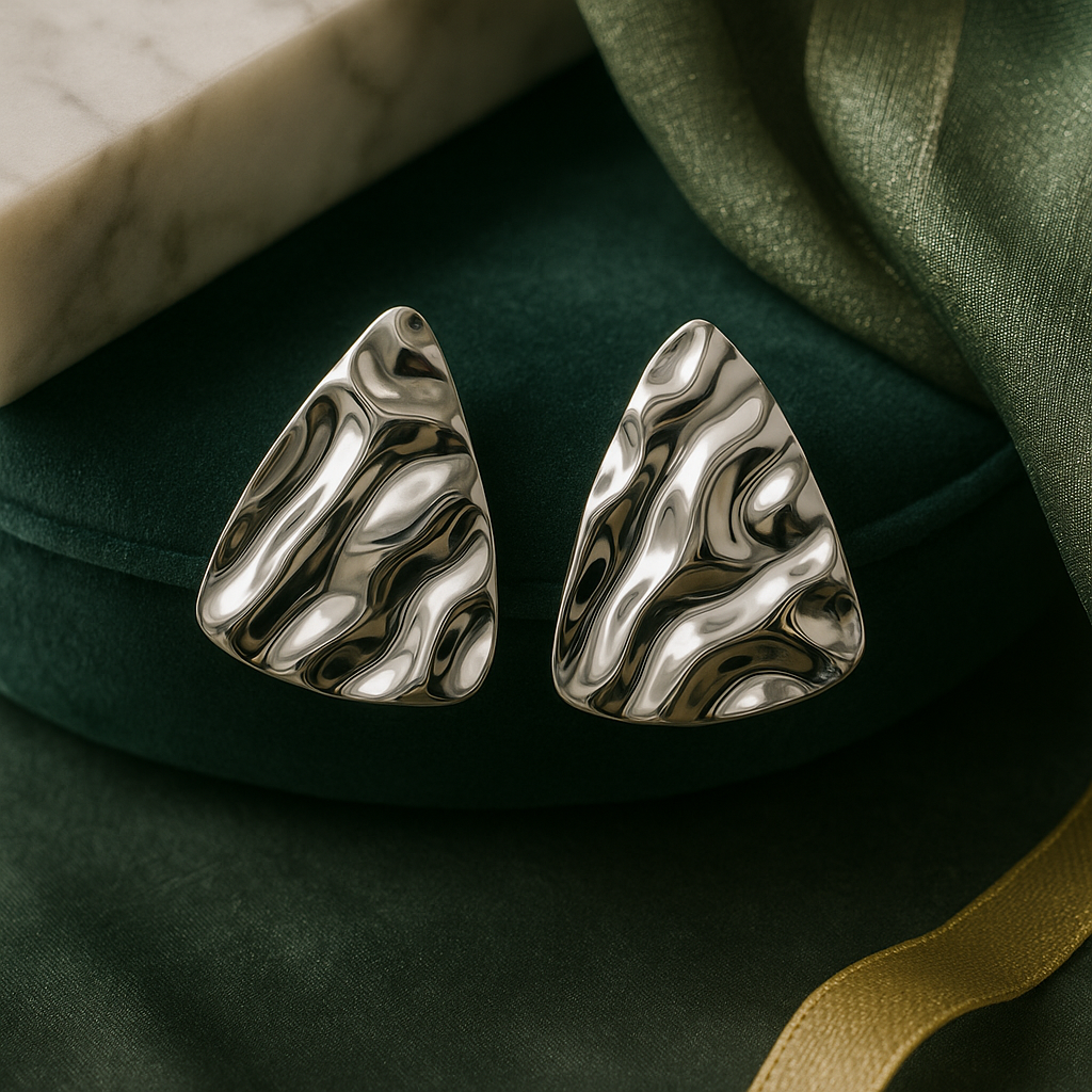 Vera Sculpted Metal Studs