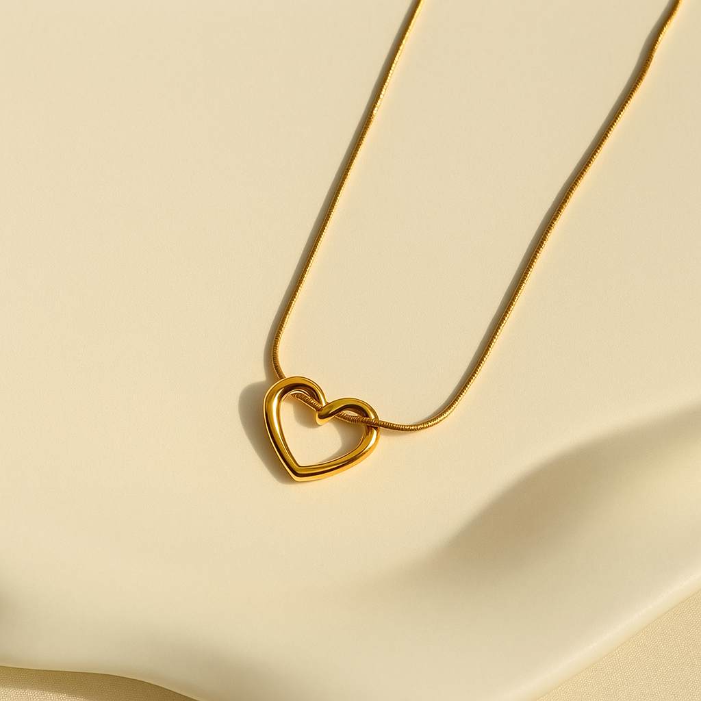 Seren Heart Pendant Necklace