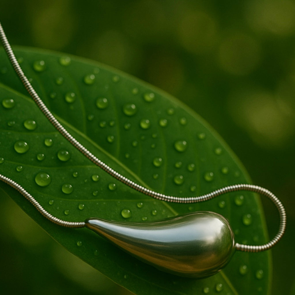 Elara Teardrop Pendant