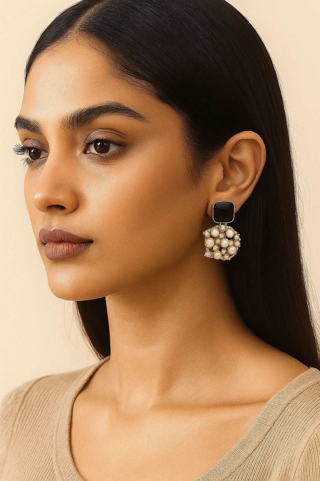 Noir Bloom Pearl Earrings