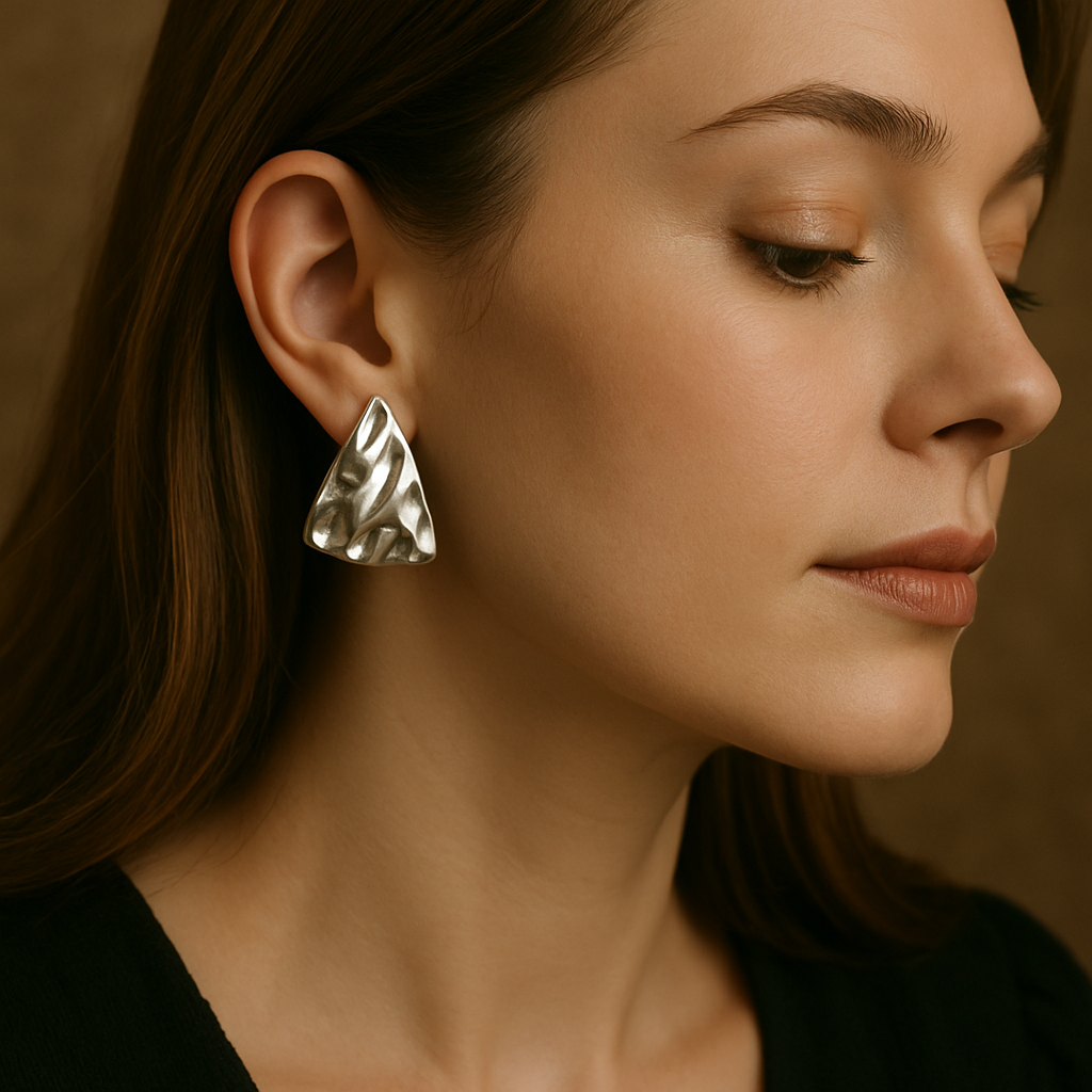 Vera Sculpted Metal Studs