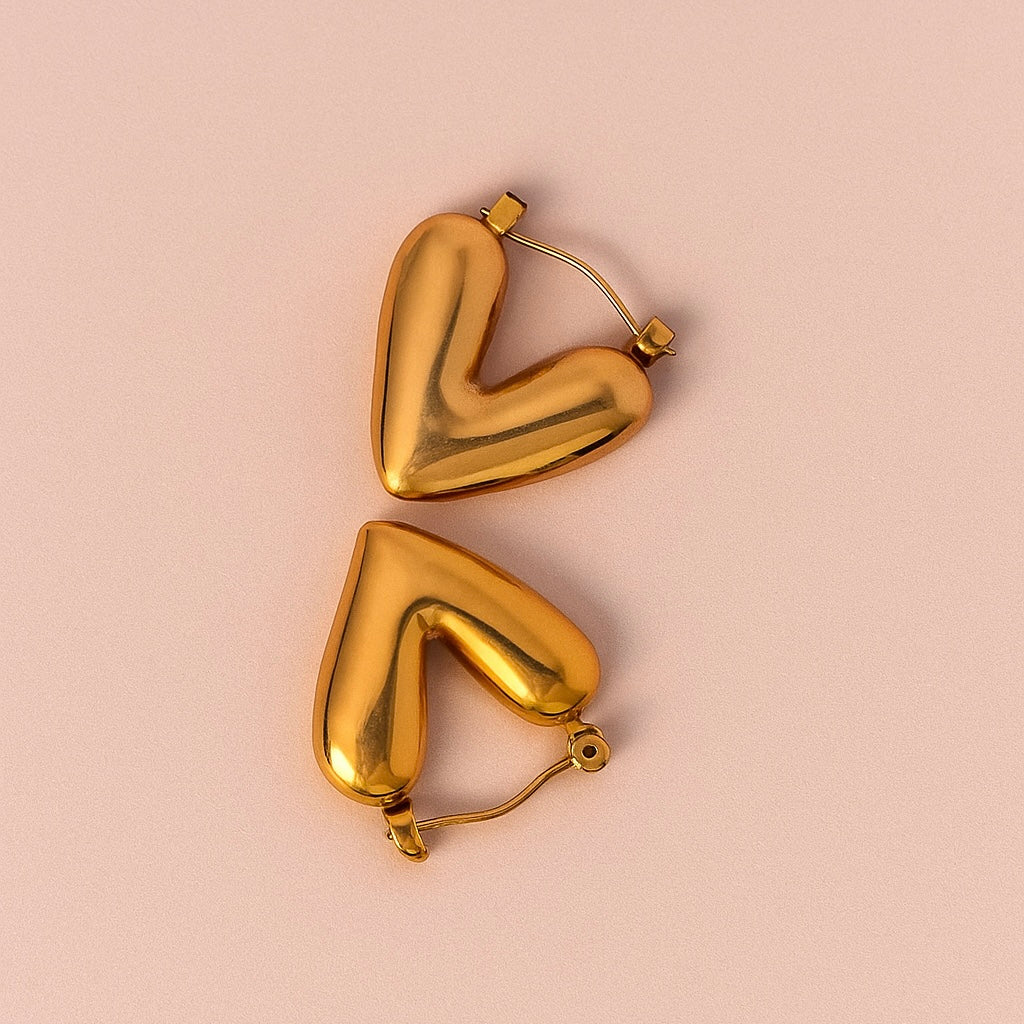 Boldie Mini Heart Hoops