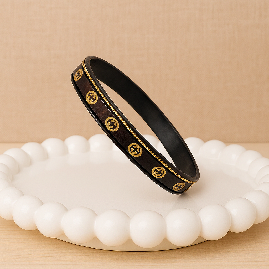 Noir Emblem Bangle