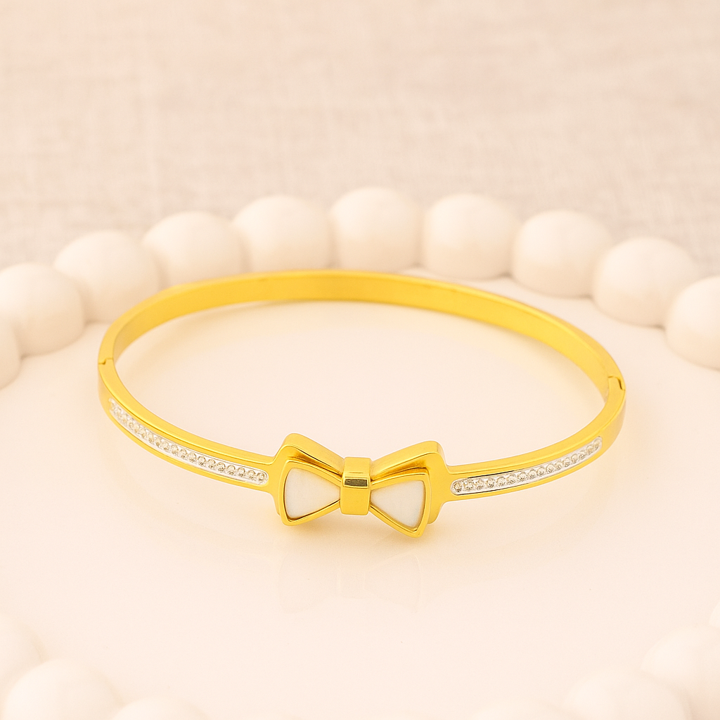 Ivory Belle Bangle