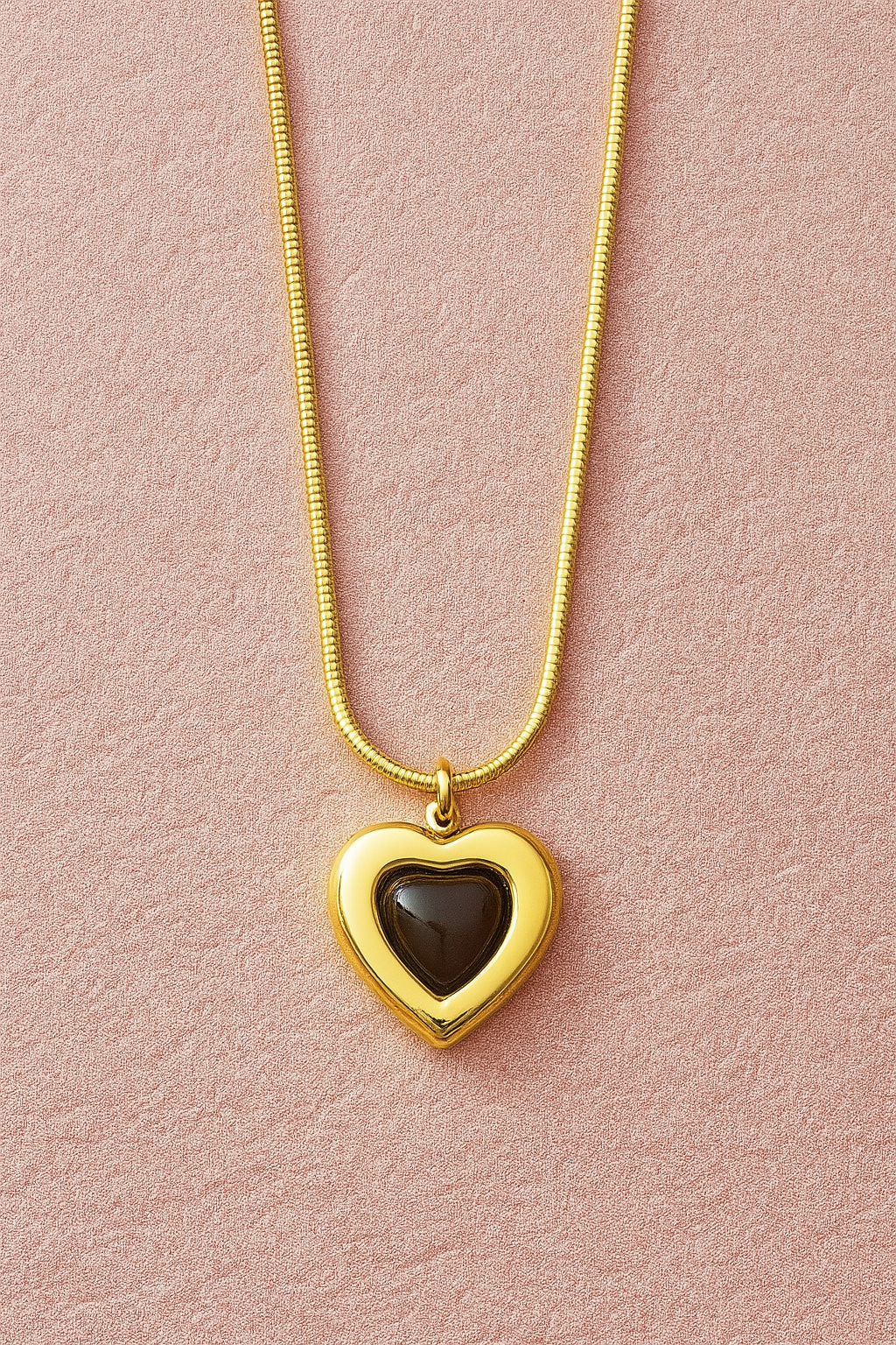 Ebon Amour Heart Necklace