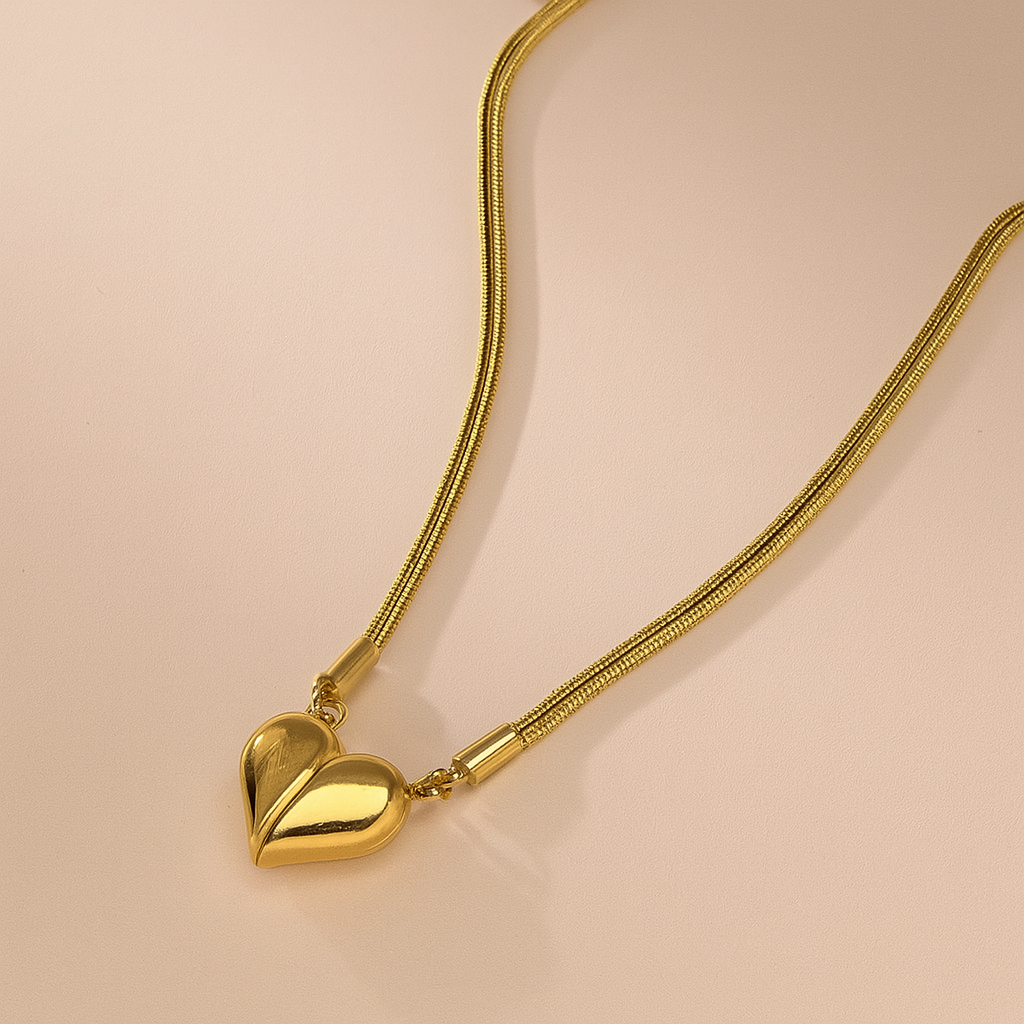 Suzy Magnetic Triple Chain Heart Necklace