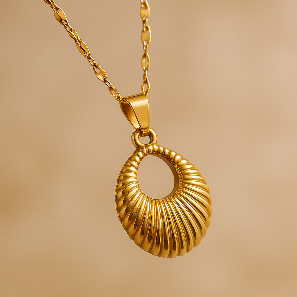 Soleil Shell Pendant Necklace